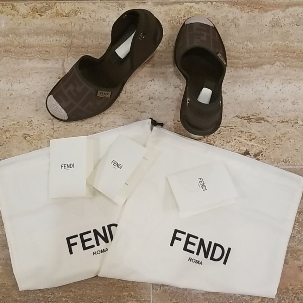 🚫SOLD❌🔥FENDI CANVAS ESPADRILLES - Picture 7 of 16